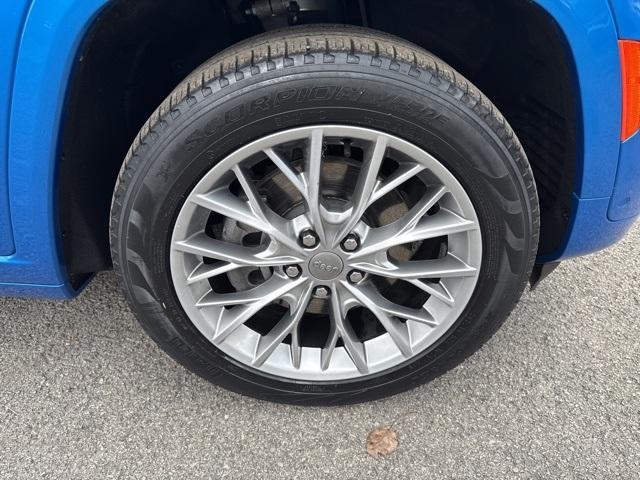 used 2022 Jeep Grand Cherokee 4xe car, priced at $32,996