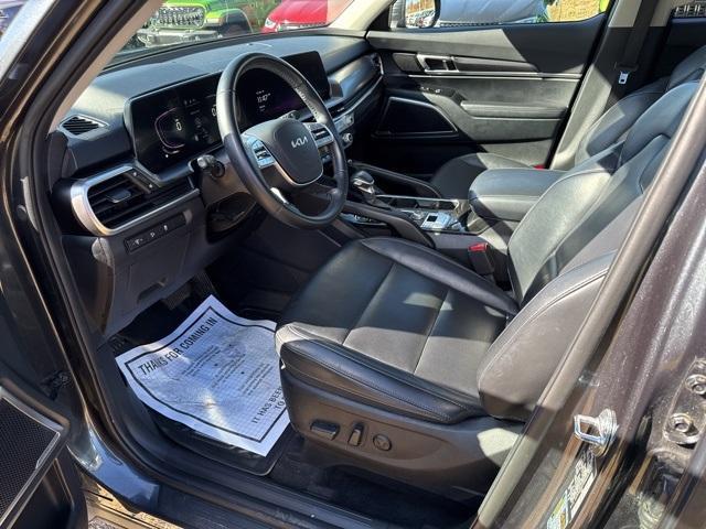 used 2024 Kia Telluride car, priced at $32,700
