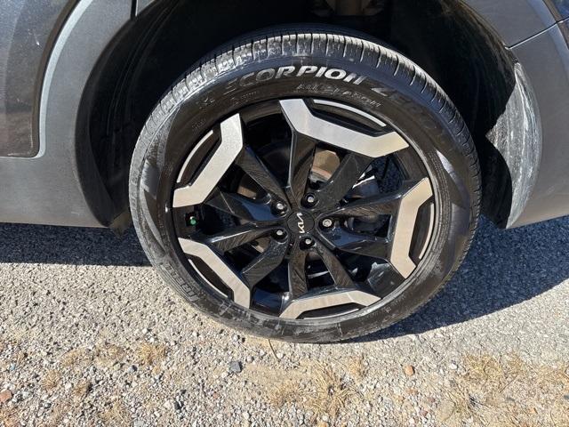 used 2024 Kia Telluride car, priced at $32,700