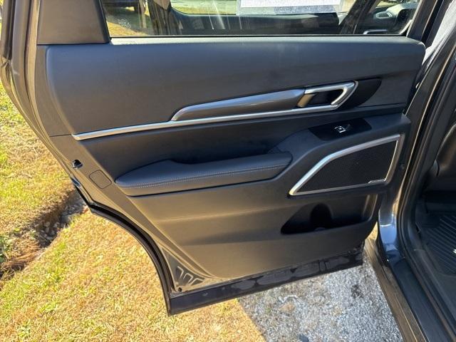 used 2024 Kia Telluride car, priced at $32,700