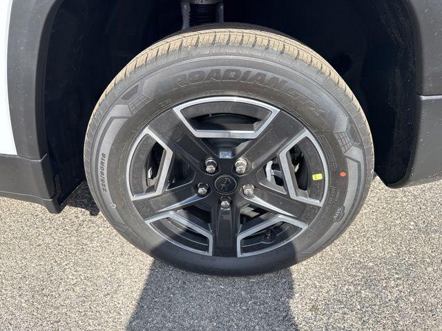 new 2026 Jeep Cherokee car, priced at $40,497