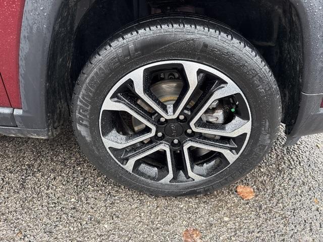 used 2022 Jeep Compass car, priced at $20,000