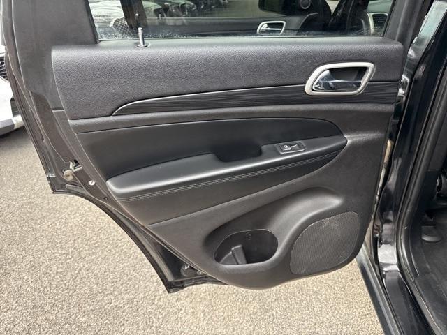 used 2021 Jeep Grand Cherokee car, priced at $17,500