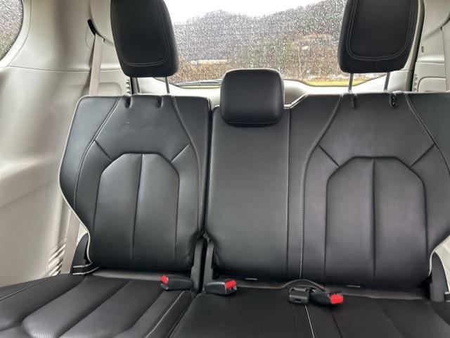 used 2023 Chrysler Pacifica Hybrid car, priced at $25,996