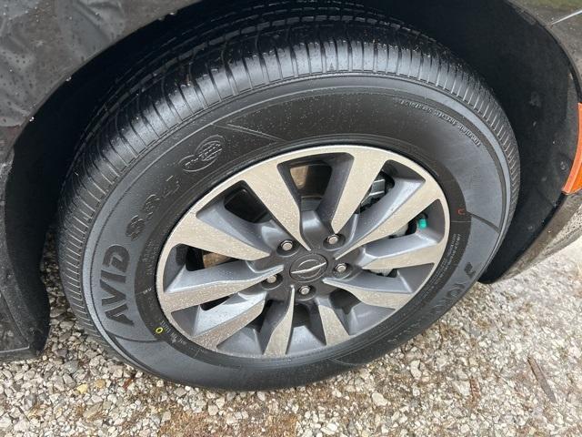 used 2023 Chrysler Pacifica Hybrid car, priced at $25,996