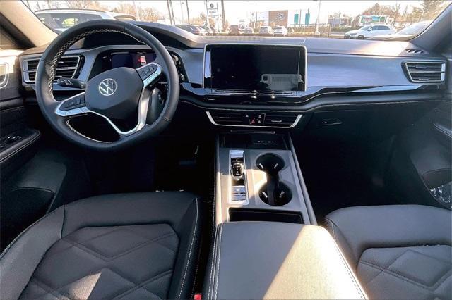 new 2026 Volkswagen Atlas Cross Sport car, priced at $42,842