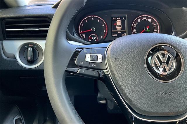 2022 Deep Black Pearl Effect Volkswagen Passat