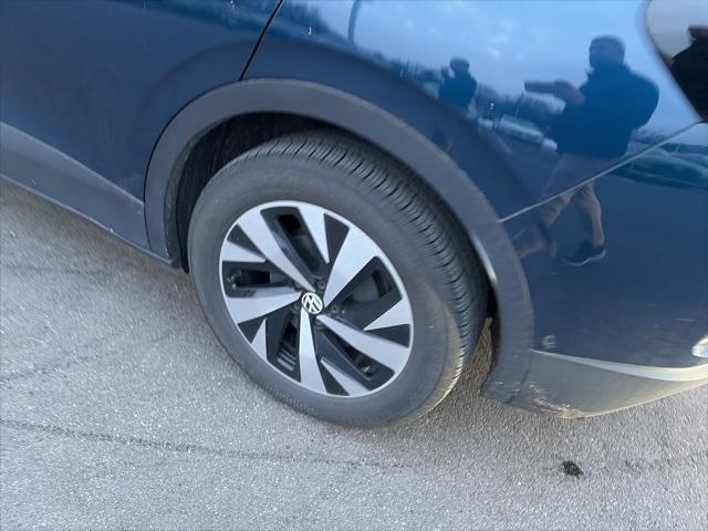 used 2023 Volkswagen ID.4 car, priced at $18,998