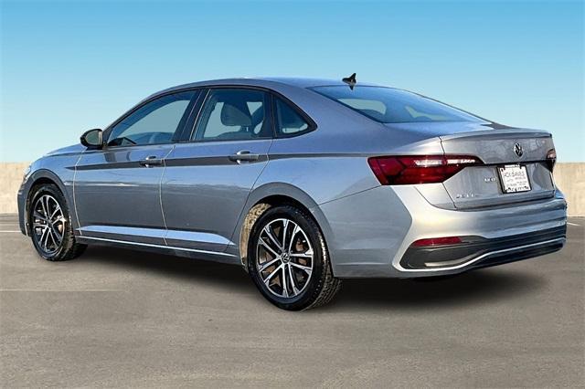 used 2022 Volkswagen Jetta car, priced at $18,495