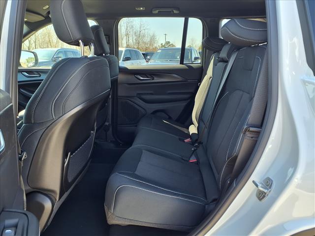 new 2026 Jeep Grand Cherokee car, priced at $35,026