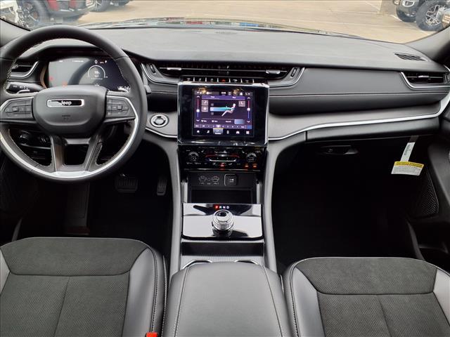 new 2025 Jeep Grand Cherokee L car, priced at $41,910