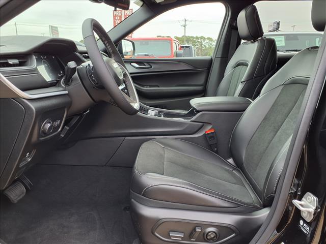 new 2025 Jeep Grand Cherokee L car, priced at $41,910