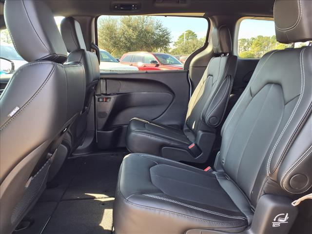 new 2026 Chrysler Pacifica car, priced at $40,279