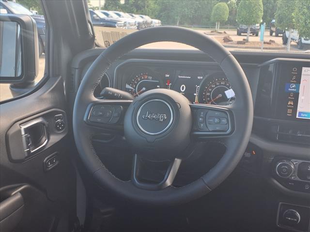 new 2025 Jeep Gladiator car, priced at $43,922