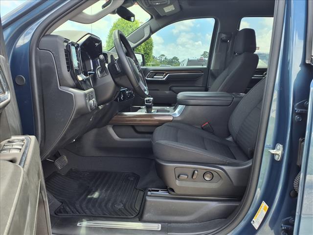 used 2024 Chevrolet Silverado 1500 car, priced at $39,980