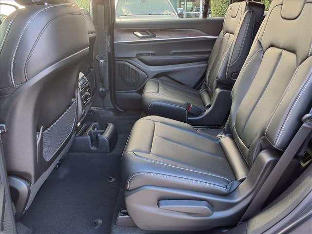 new 2025 Jeep Grand Cherokee L car, priced at $44,706