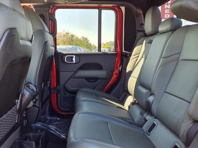 new 2026 Jeep Gladiator car, priced at $63,585