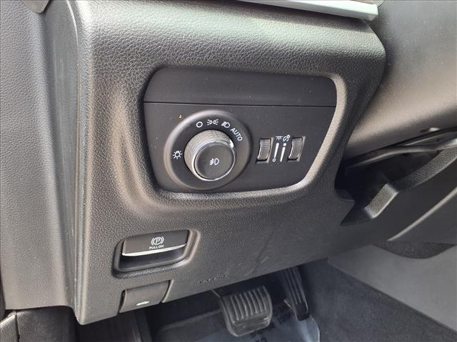 used 2025 Jeep Grand Cherokee car, priced at $37,963