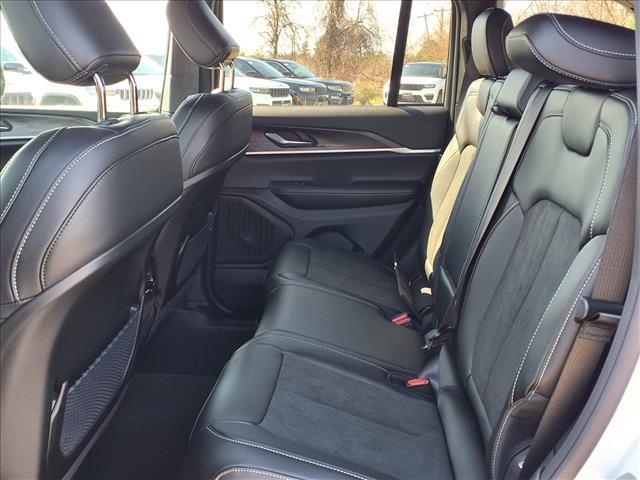 new 2026 Jeep Grand Cherokee car, priced at $45,430