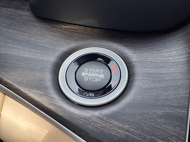 new 2025 Jeep Grand Cherokee car, priced at $45,193