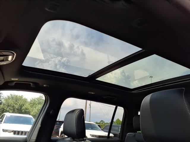 new 2025 Jeep Grand Cherokee L car, priced at $45,076