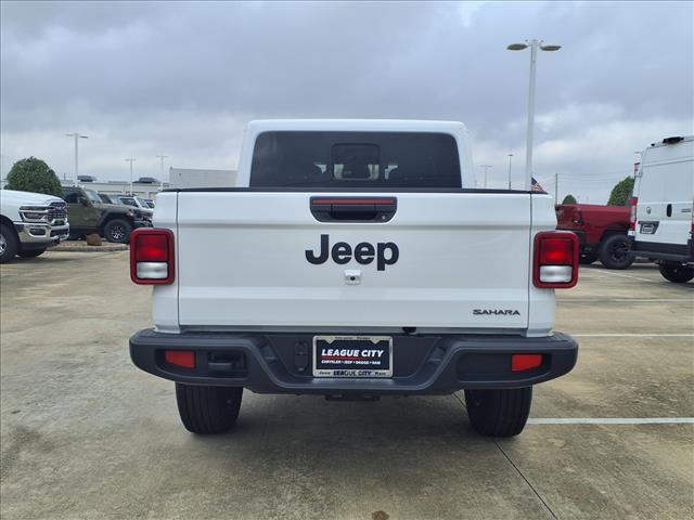 new 2026 Jeep Gladiator car, priced at $42,392