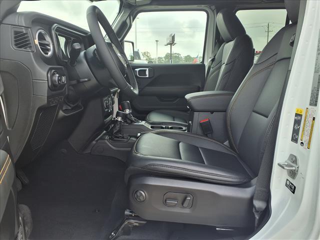 new 2026 Jeep Gladiator car, priced at $42,392