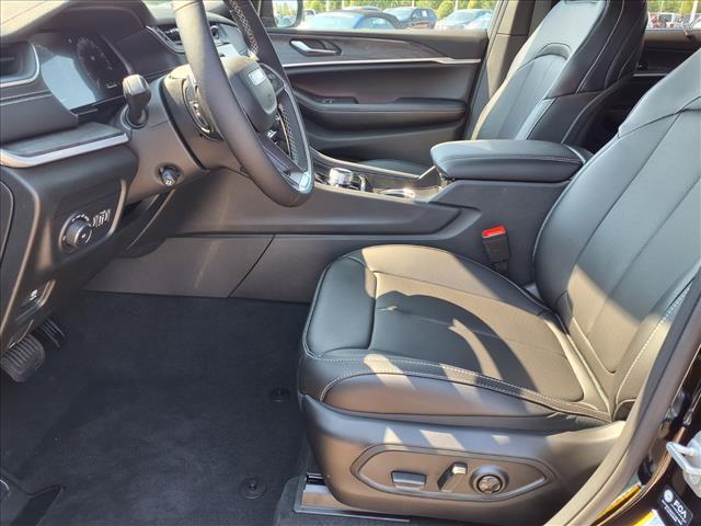 new 2025 Jeep Grand Cherokee L car, priced at $49,151