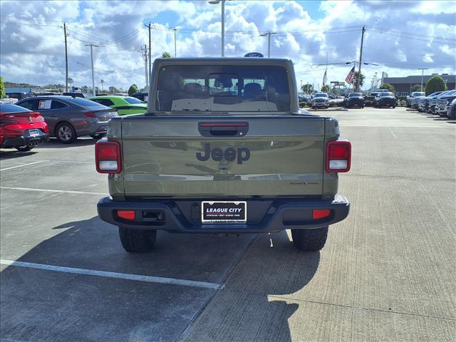 new 2026 Jeep Gladiator car, priced at $41,875