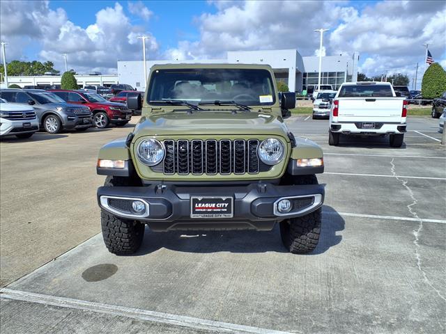 new 2026 Jeep Gladiator car, priced at $41,875
