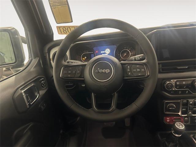 new 2025 Jeep Gladiator car, priced at $50,018