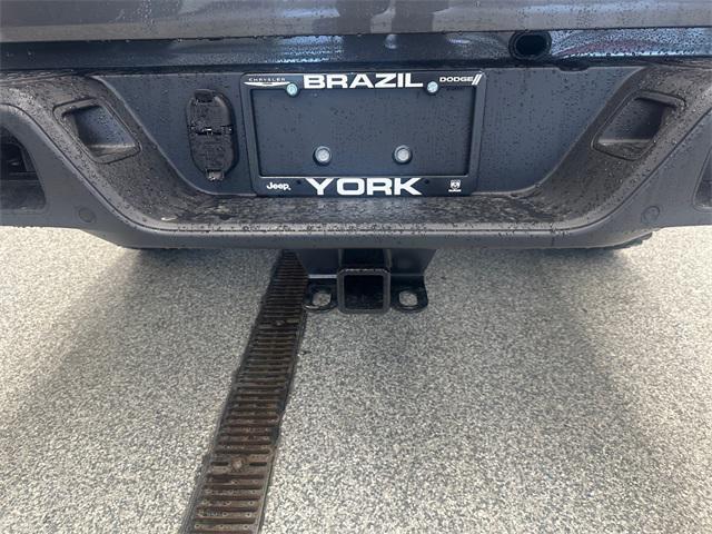 new 2025 Jeep Gladiator car, priced at $50,018