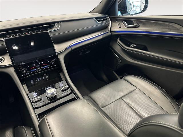 used 2024 Jeep Grand Cherokee car, priced at $40,893