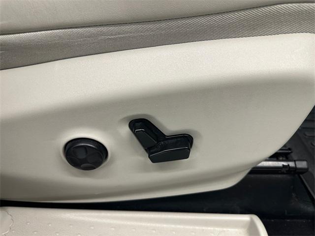 used 2020 Chrysler Pacifica car, priced at $18,167