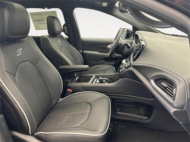 new 2026 Chrysler Pacifica car, priced at $47,731