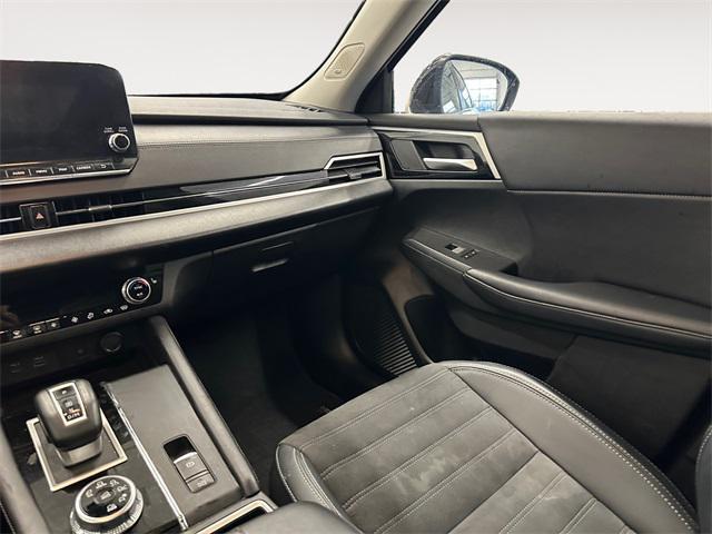 used 2024 Mitsubishi Outlander car, priced at $24,995