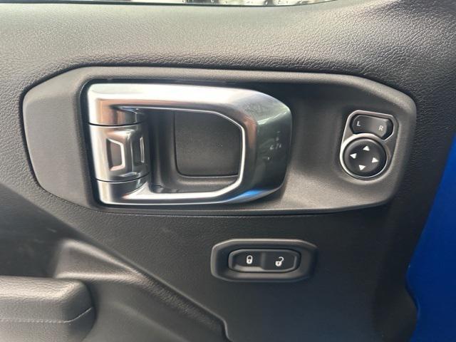 new 2025 Jeep Gladiator car, priced at $44,863