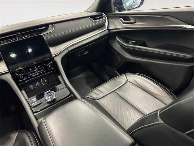 used 2024 Jeep Grand Cherokee L car, priced at $33,134