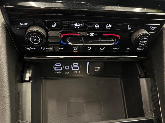 used 2024 Jeep Grand Cherokee L car, priced at $33,134