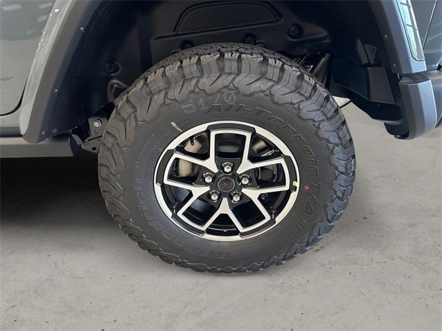 new 2025 Jeep Wrangler car, priced at $57,771