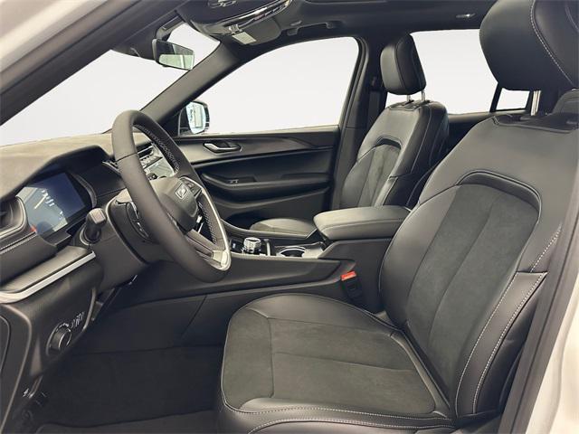 new 2025 Jeep Grand Cherokee car, priced at $44,292