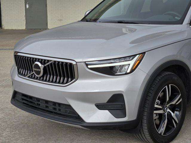 used 2025 Volvo XC40 car, priced at $31,115