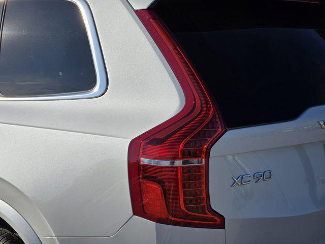 used 2023 Volvo XC90 Recharge Plug-In Hybrid car, priced at $44,298