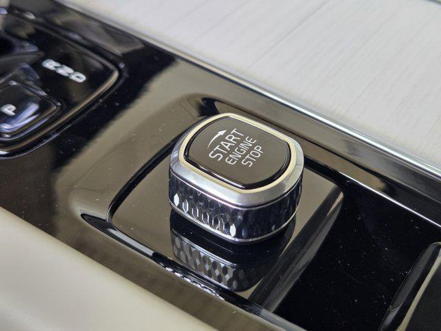 new 2026 Volvo XC60 car, priced at $63,935