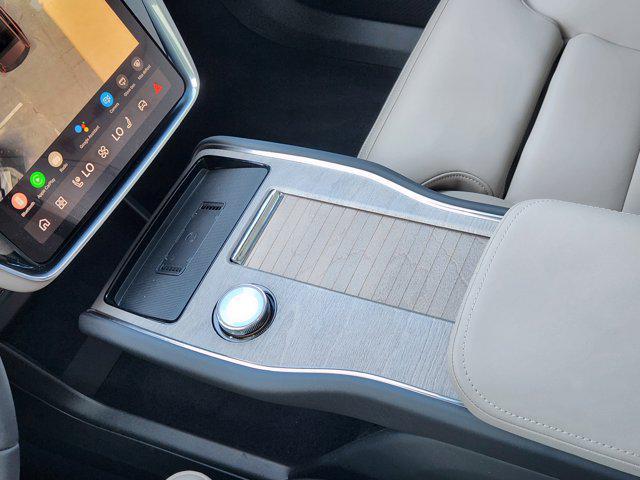 new 2025 Volvo EX90 car, priced at $95,140