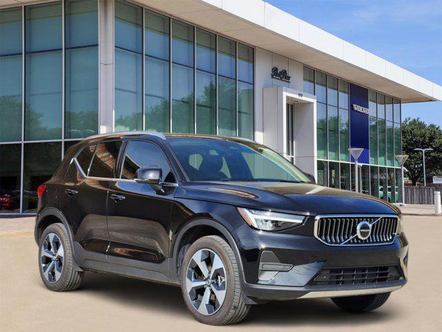 used 2025 Volvo XC40 car, priced at $32,560