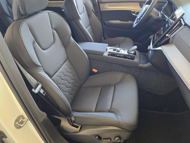 new 2026 Volvo XC90 Plug-In Hybrid car, priced at $82,375