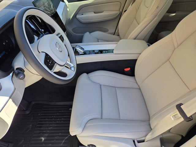 new 2026 Volvo XC60 car, priced at $64,055