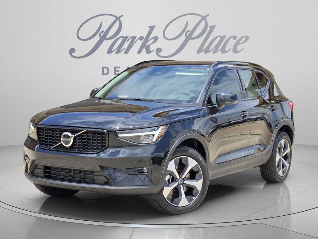 new 2026 Volvo XC40 car