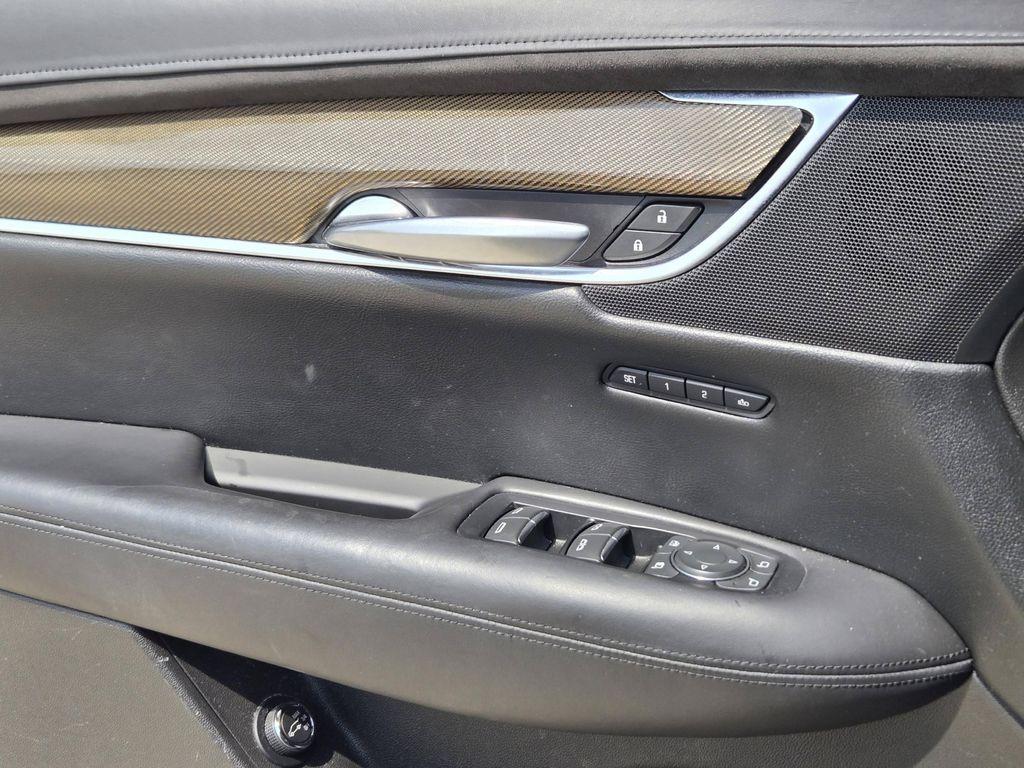 used 2017 Cadillac XT5 car, priced at $15,219